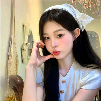 三个摩登女性
