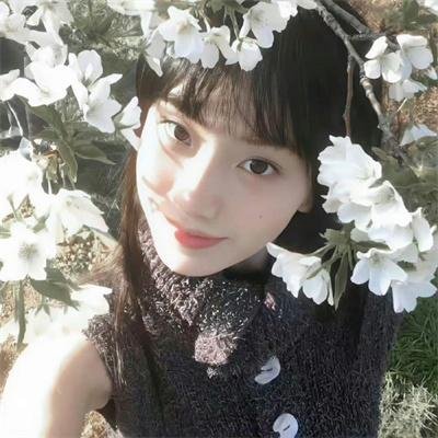 怪笑少女